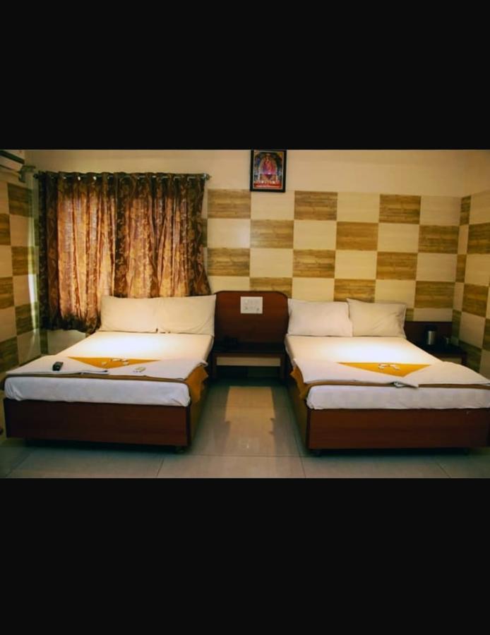 שירדי Hotel Apple Sai Residency מראה חיצוני תמונה